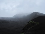 Nachdem wir fast oben waren, hat unser Guide vom Ausbruch des Vulkans vor 2 Monaten erzaehlt... Okayyyyy :(